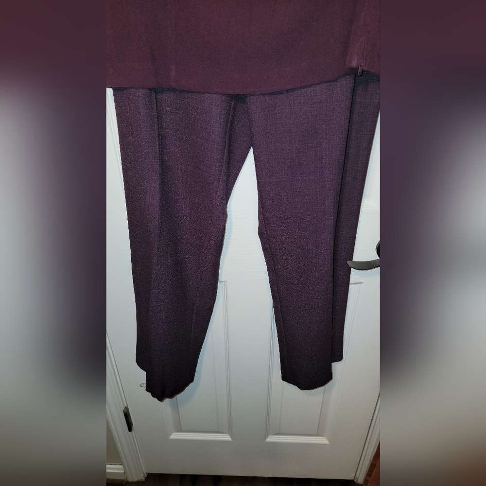 Ladies Size 14 3 Piece Plum Colored Pant Suit - Picture 3 of 9